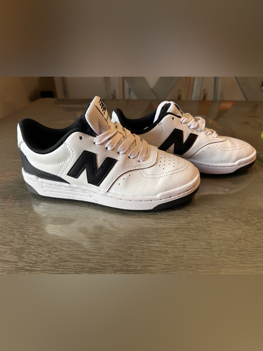New Balance  Kids Sneakers Size 3.5Y White Black